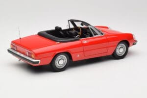 Alfa Romeo 2000 Spider Sarkans Minichamps 1:18 180120930 Metāls — attēls 3 no 8