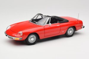 Alfa Romeo 2000 Spider Sarkans Minichamps 1:18 180120930 Metāls