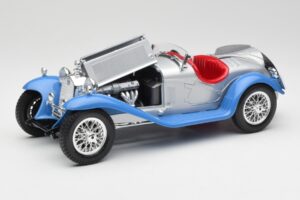Alfa Romeo 2300 Spider Sudrabs Zils Bburago 1:18 3008 Metāls — attēls 2 no 8