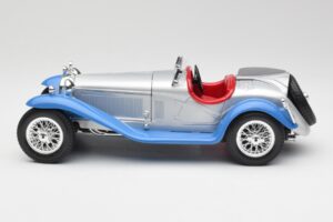 Alfa Romeo 2300 Spider Sudrabs Zils Bburago 1:18 3008 Metāls — attēls 4 no 8