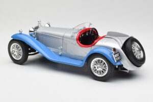 Alfa Romeo 2300 Spider Sudrabs Zils Bburago 1:18 3008 Metāls — attēls 7 no 8