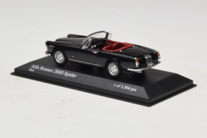 Alfa Romeo 2600 Spider Melns Minichamps 1:43 400120630 Metāls — attēls 3 no 4