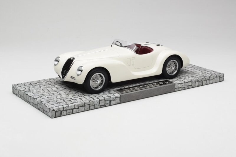 Alfa Romeo 6C 2500 SS Corsa Spider Balts Minichamps 1:18 107120232 Sveķi