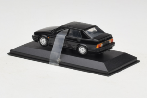 Alfa Romeo 75 3.0 V6 Melns Minichamps 1:43 403120463 Metāls — attēls 3 no 4