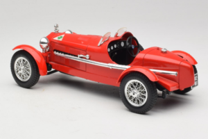 Alfa Romeo 8C 2300 Monza Sarkans Bburago 1:18 3014 Metāls — attēls 5 no 6