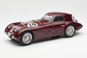 Alfa Romeo 8C 2900 B Speciale #19 24 Hours of Le Mans 1938 CMC 1:18 M-111 Metāls