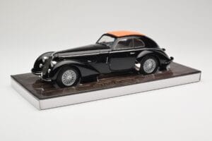 Alfa Romeo 8C 2900B Lungo Melns Minichamps 1:18 100120421 Metāls — attēls 3 no 8