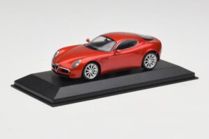 Alfa Romeo 8C Competizione Alfa Sarkans Minichamps 1:43 403120523 Metāls — attēls 2 no 4