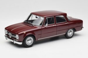 Alfa Romeo Giulia 1300 Tumšsarkans Minichamps 1:18 180120906 Metāls