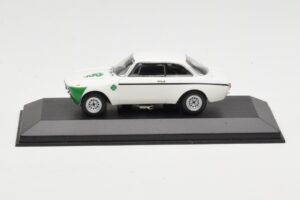 Alfa Romeo Giulia 1300 GTA Junior Balts Minichamps 1:43 400120601 Metāls