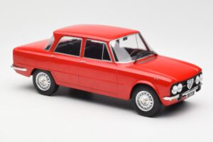 Alfa Romeo Giulia Nuova Super Sarkans MCG 1:18 MCG18145 Metāls — attēls 4 no 6