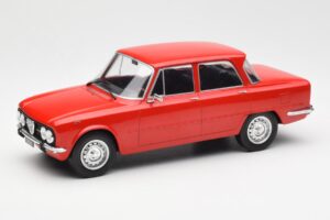 Alfa Romeo Giulia Nuova Super Sarkans MCG 1:18 MCG18145 Metāls