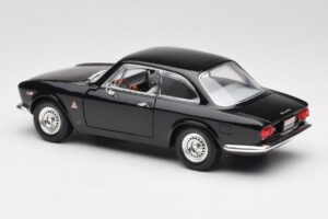 Alfa Romeo Giulia Sprint GTA Melns Road Signature 1:18 92348 Metāls — attēls 7 no 8