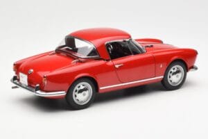 Alfa Romeo Giulietta 1300 Spider Sarkans AUTOart 1:18 70157 Metāls — attēls 3 no 8
