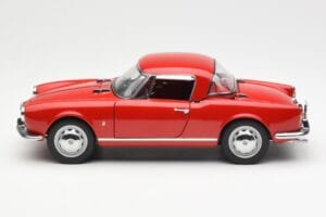 Alfa Romeo Giulietta 1300 Spider Sarkans AUTOart 1:18 70157 Metāls — attēls 4 no 8