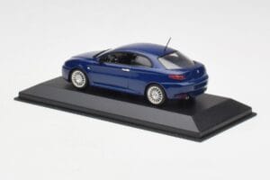 Alfa Romeo GT Dark Blue Metallic Minichamps 1:43 400120326 Metāls — attēls 3 no 4