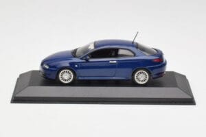 Alfa Romeo GT Dark Blue Metallic Minichamps 1:43 400120326 Metāls