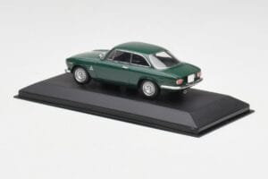 Alfa Romeo Giulia GTA 1300 Junior Zaļš Minichamps 1:43 ALFA010 Metāls — attēls 3 no 4