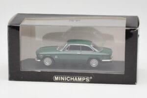 Alfa Romeo Giulia GTA 1300 Junior Zaļš Minichamps 1:43 ALFA010 Metāls — attēls 4 no 4