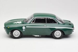 Alfa Romeo GTA 1300 Junior Zaļš Minichamps 1:18 155120022 Metāls — attēls 3 no 6