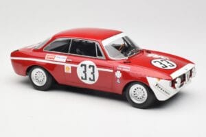 Alfa Romeo GTA 1300 Junior #33 T. Hezemans / G. van Lennep Division 1 Winners 4 Hours of Jarama 1972 Minichamps 1:18 15572123 — attēls 4 no 6