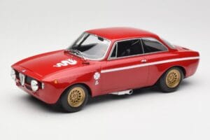 Alfa Romeo GTA 1300 Junior Sarkans Minichamps 1:18 155120020 Metāls