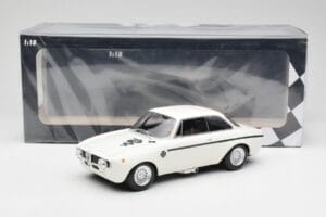 Alfa Romeo GTA 1300 Junior Balts Minichamps 1:18 155120021 Metāls — attēls 6 no 6