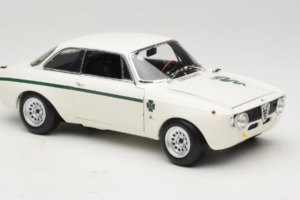 Alfa Romeo GTA 1300 Junior Balts Minichamps 1:18 100120501 Metāls — attēls 6 no 8