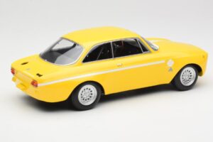 Alfa Romeo GTA 1300 Junior Dzeltens Minichamps 1:18 155120024 Metāls — attēls 3 no 6