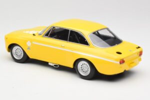 Alfa Romeo GTA 1300 Junior Dzeltens Minichamps 1:18 155120024 Metāls — attēls 4 no 6