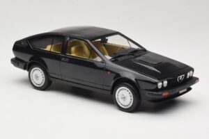 Alfa Romeo GTV6 2.5 Melns Laudoracing-Models 1:18 LM110C Metāls — attēls 4 no 6