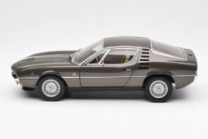 Alfa Romeo Montreal Brūns Metaliks AUTOart 1:18 70173 Metāls — attēls 4 no 8