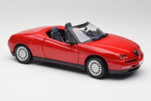Alfa Romeo Spider 916 Alfa Sarkans Maisto 1:18 50278 Metāls — attēls 6 no 8