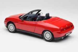 Alfa Romeo Spider 916 Alfa Sarkans Maisto 1:18 50278 Metāls — attēls 7 no 8