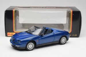 Alfa Romeo Spider 916 Periwinkle Zils Maisto 1:18 50308 Metāls — attēls 7 no 7