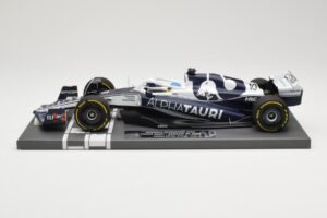AlphaTauri AT03 #10 P. Gasly Bahrain GP 2022 Minichamps 1:18 117220110 Metāls