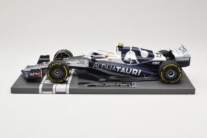 AlphaTauri AT03 #22 Y. Tsunoda Bahrain GP 2022 Minichamps 1:18 117220122 Metāls