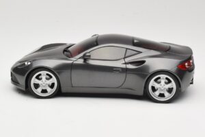 Artega GT Grey Metallic Revell 1:18 09024 Metāls — attēls 4 no 8