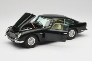 Aston Martin DB5 California Salvijas Zaļš Chrono 1:18 H1001 Metāls — attēls 2 no 8