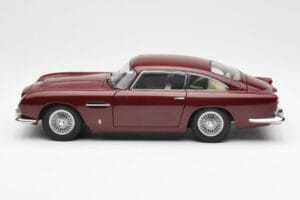 Aston Martin DB5 Dubonnet Sarkans AUTOart 1:18 70213 Metāls — attēls 4 no 8