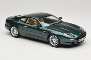 Aston Martin DB7 Buckinghamshire Green Cult Models 1:18 CML187-1 Sveķi — attēls 4 no 6