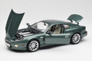 Aston Martin DB7 Vantage Zaļš Maisto 1:18 36880 Metāls — attēls 2 no 8
