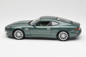Aston Martin DB7 Vantage Zaļš Maisto 1:18 36880 Metāls — attēls 4 no 8