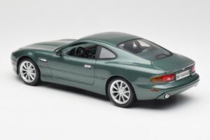 Aston Martin DB7 Vantage Zaļš Maisto 1:18 36880 Metāls — attēls 7 no 8