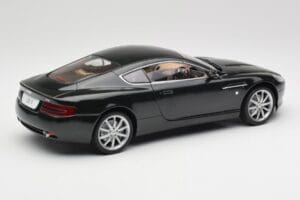 Aston Martin DB9 Melns Solido 1:18 15025600 Metāls — attēls 3 no 8