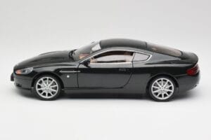 Aston Martin DB9 Melns Solido 1:18 15025600 Metāls — attēls 4 no 8