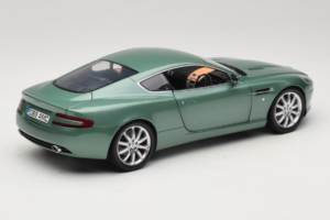 Aston Martin DB9 Zaļš Minichamps 1:18 150137322 Metāls — attēls 3 no 8