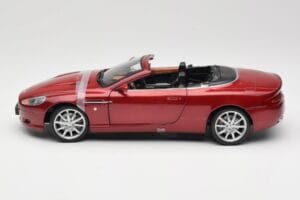 Aston Martin DB9 Volante Sarkans Solido 1:18 8163 Metāls — attēls 4 no 8