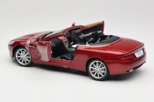 Aston Martin DB9 Volante Sarkans Solido 1:18 8163 Metāls — attēls 5 no 8