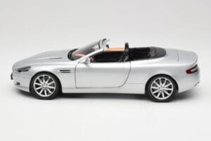 Aston Martin DB9 Volante Sudrabs Minichamps 1:18 150137334 Metāls — attēls 4 no 8